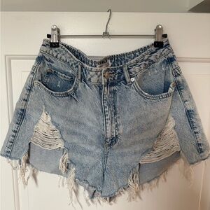 Garage Denim Women’s Festival Short Light Blue Denim Size 9 Distressed